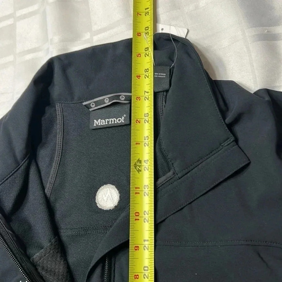 MARMOT Women  warm tempo lightweight black jacket . Zippered pockets, - Picture 10 of 14